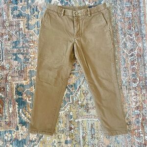 Vineyard Vines Men’s Flannel Lined Khakis